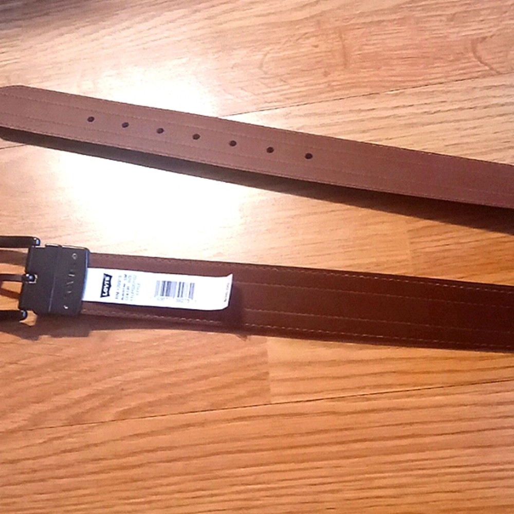 NWT Levi's Mens reversible belt black, brown sz. S 30-32 - Picture 8 of 10